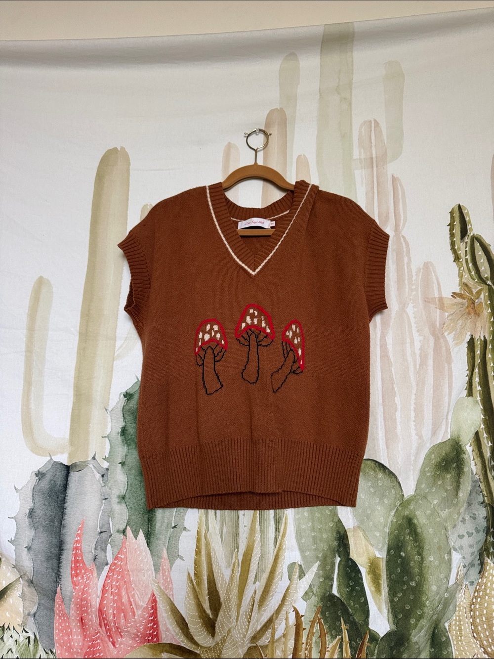 Lisa Says Gah mushroom sweater vest xs/s